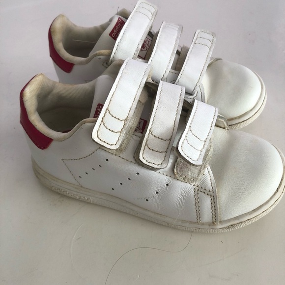 Adidas Stan Smith Kids White and Pink Sneakers - some wear bUt they are white - Picture 4 of 10
